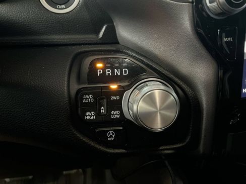 Used 2023 RAM 1500 Laramie AWD/4WD image 18