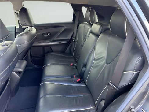 Used 2013 Toyota Venza Limited FWD image 10