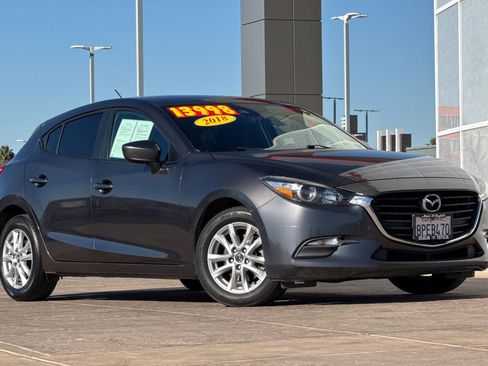Used 2018 MAZDA MAZDA3 Sport image 2