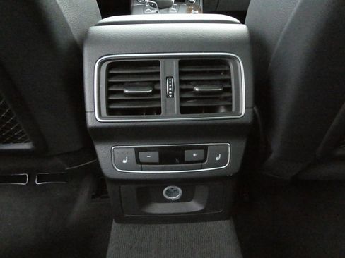 Used 2018 Audi Q5 2.0T Premium Plus w/ Premium Plus Package image 38