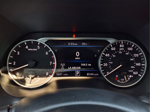 Used 2025 Nissan Sentra SV FWD image 16