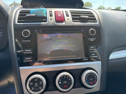 Used 2017 Subaru Crosstrek 2.0i Premium w/ Moonroof Package AWD/4WD image 19