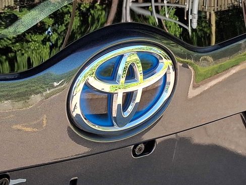 Used 2021 Toyota Prius Prime Limited FWD image 29