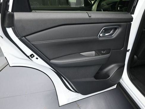 New 2026 Nissan Rogue Platinum w/ Platinum Premium Package image 34