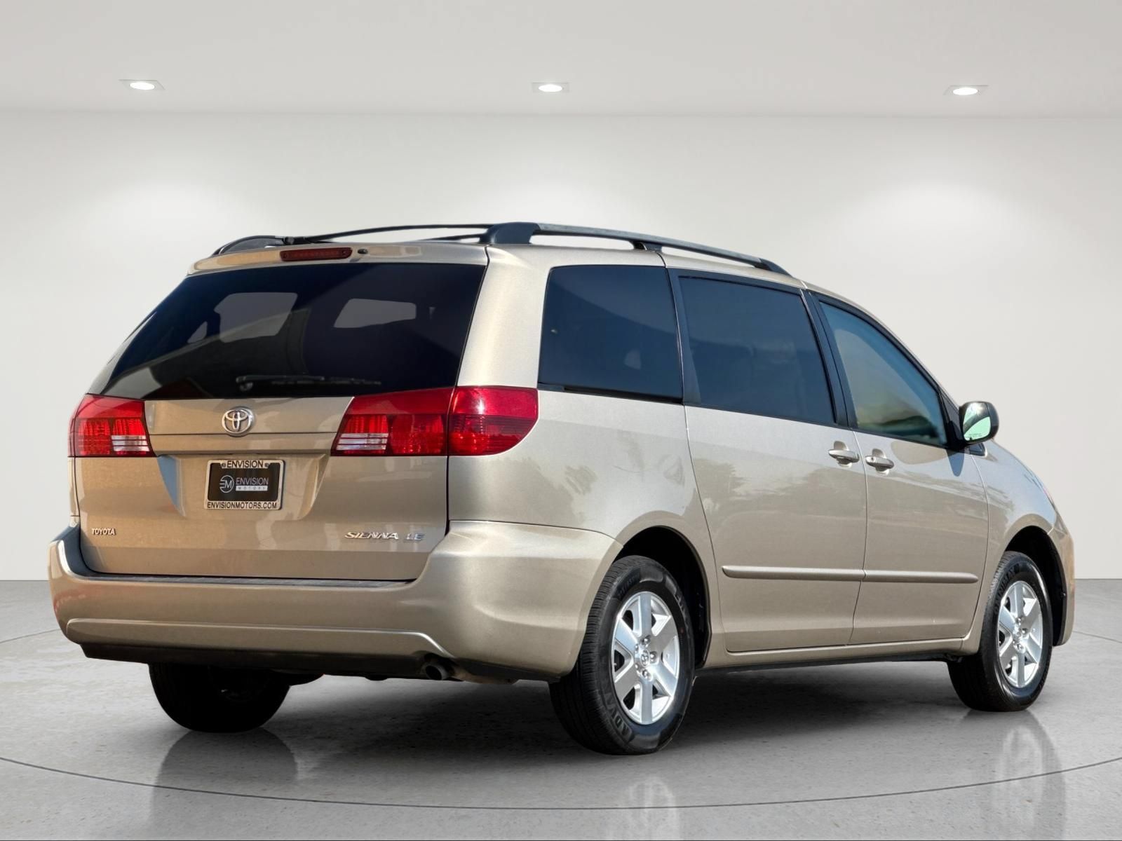 Used 2005 Toyota Sienna LE w/ LE Pkg 8 FWD image 6