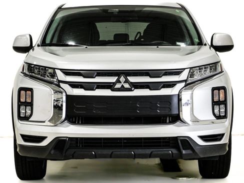 Used 2024 Mitsubishi Outlander Sport ES AWD/4WD image 2