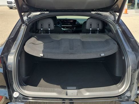 Used 2024 Buick Envista Sport Touring w/ Convenience I Package FWD image 8