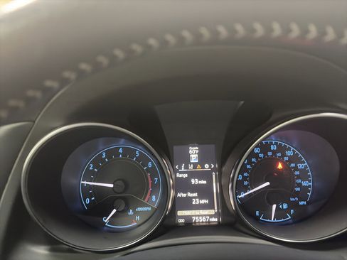 Used 2018 Toyota Corolla iM w/ All-Weather Mat Package image 14