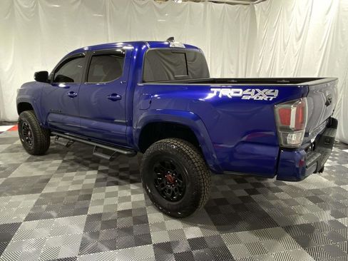 Used 2022 Toyota Tacoma TRD Sport w/ Technology Package AWD/4WD image 2