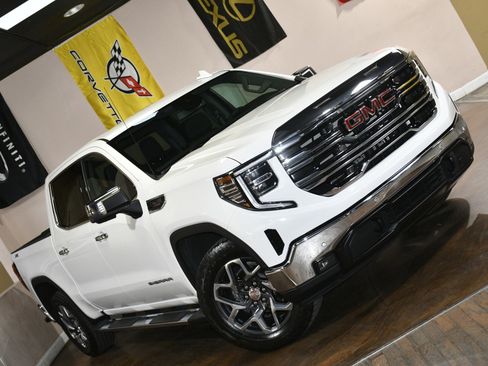 Used 2023 GMC Sierra 1500 SLT w/ SLT Premium Plus Package AWD/4WD image 77