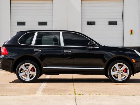 Used 2006 Porsche Cayenne Turbo S AWD/4WD image 10