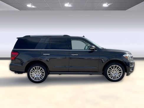 Used 2024 Ford Expedition Limited image 8