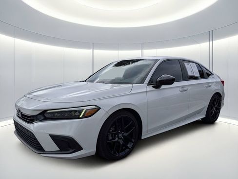 Used 2024 Honda Civic Sport image 8