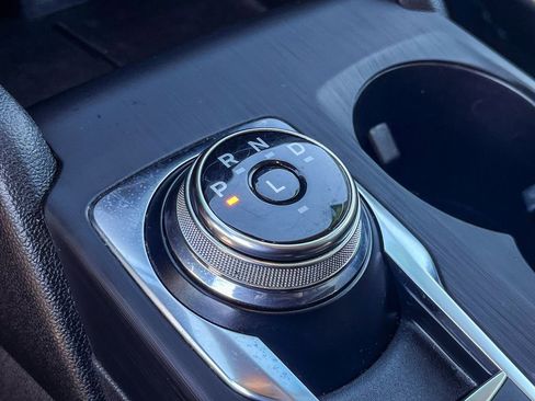 Used 2021 Ford Escape SE w/ SE Sport Appearance Package image 37