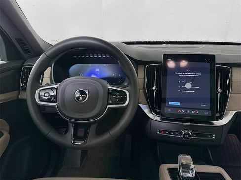 Used 2026 Volvo XC90 B6 Plus w/ Protection Package Premier image 19