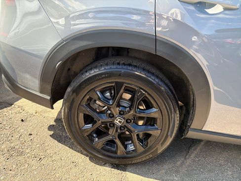 Used 2023 Honda HR-V Sport image 5