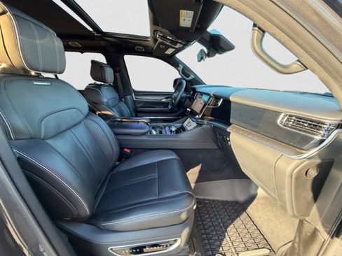 Used 2024 Jeep Grand Wagoneer Series II w/ Quick Order Packagew 28T image 21