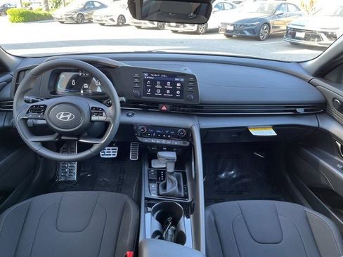 New 2026 Hyundai Elantra SEL Sport Premium image 17