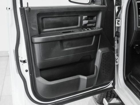 Used 2020 RAM 1500 Tradesman w/ Chrome Plus Package image 39