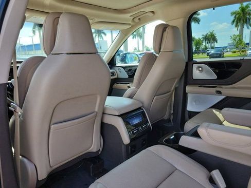 Certified 2023 Lincoln Aviator Reserve w/ Equipment Group 201A image 14