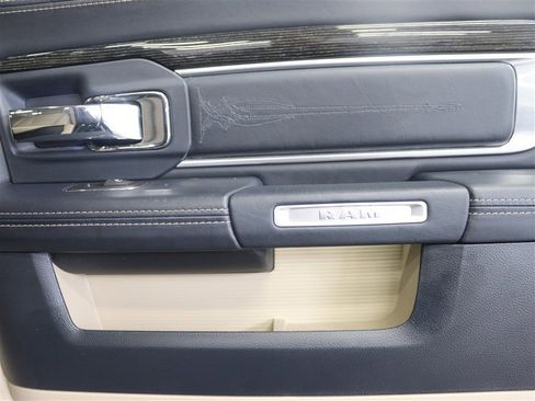 Used 2018 RAM 2500 Limited image 30