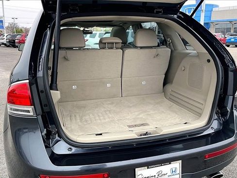 Used 2014 Lincoln MKX FWD w/ Equipment Group 102A image 31