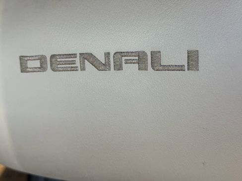 Used 2015 GMC Sierra 1500 Denali image 17