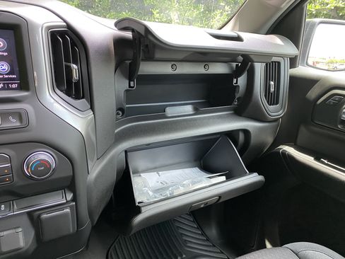 Used 2024 Chevrolet Silverado 1500 Custom AWD/4WD image 29