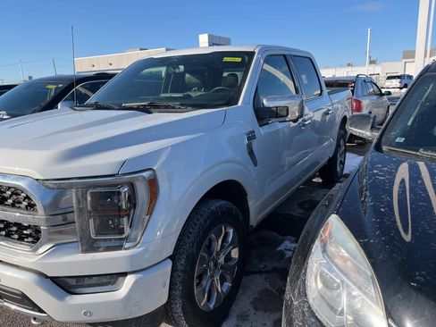 Used 2022 Ford F150 Platinum image 3