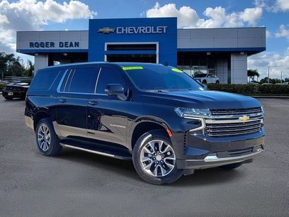 Certified 2024 Chevrolet Suburban LT w/ Luxury Package