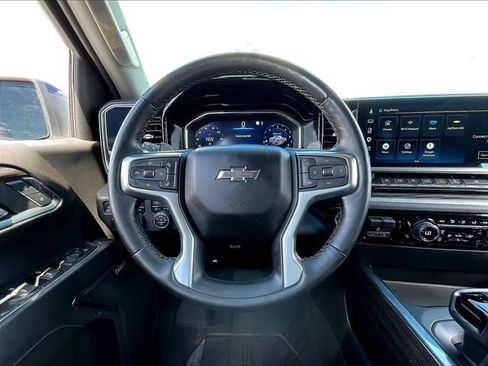 Used 2023 Chevrolet Silverado 1500 RST w/ Redline Edition AWD/4WD image 17