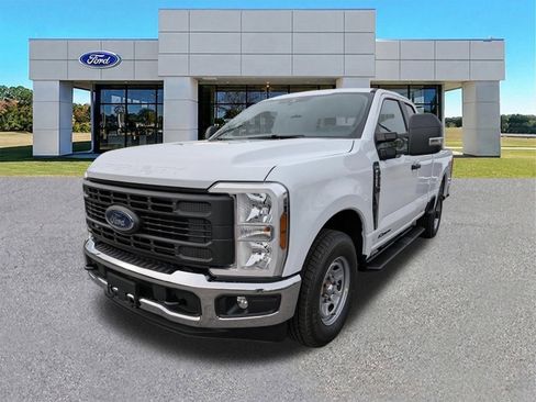 New 2026 Ford F250 XL RWD image 8