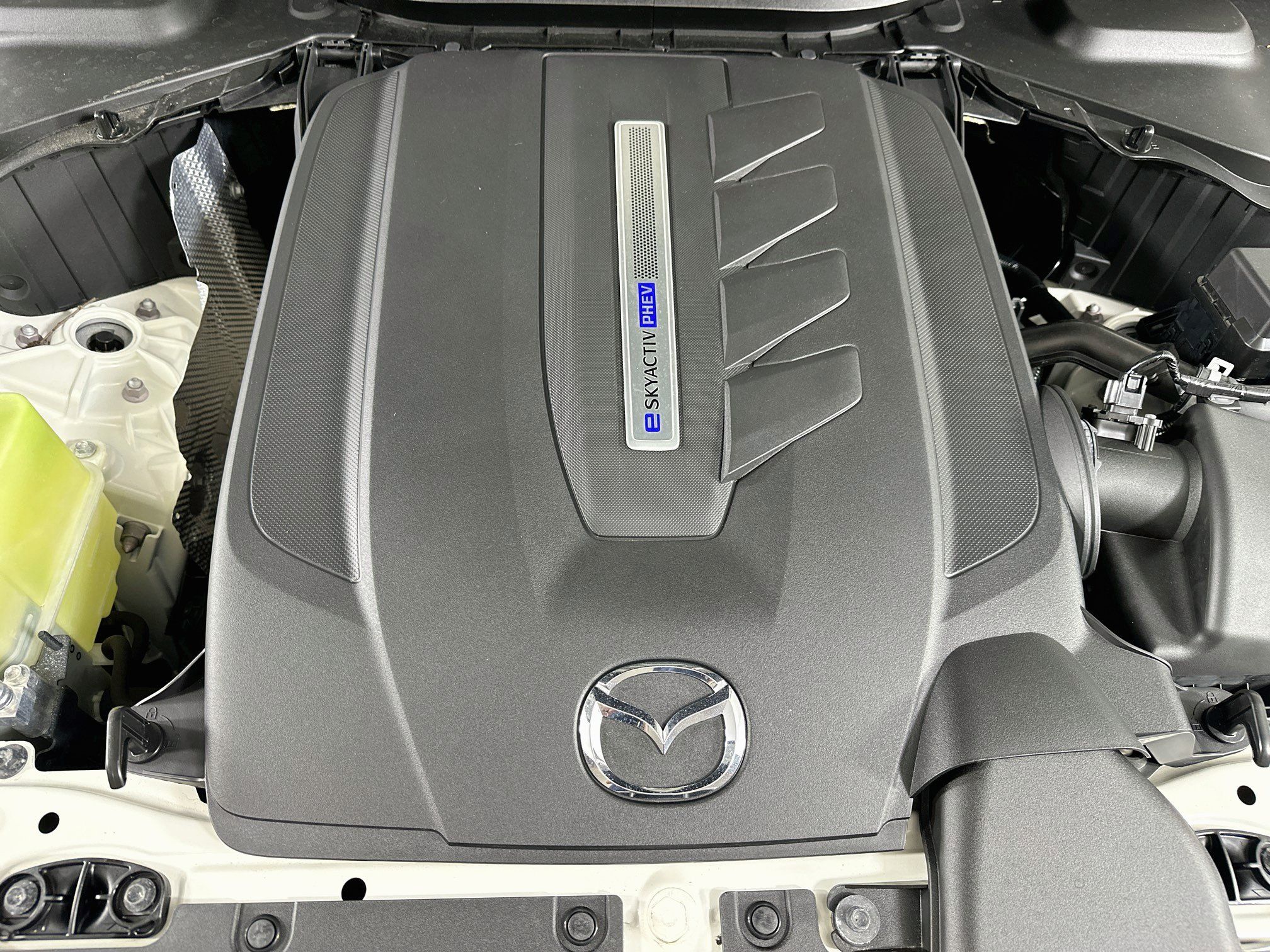 Used 2024 MAZDA CX-90 Plug-In Hybrid w/ Preferred AWD/4WD image 35