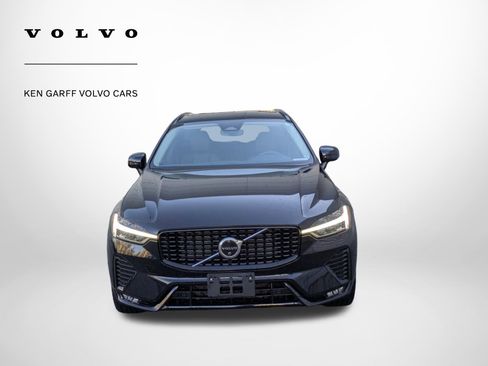 Certified 2023 Volvo XC60 B5 Plus image 9
