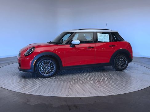 Used 2026 MINI Cooper 4-Door Hardtop FWD image 5