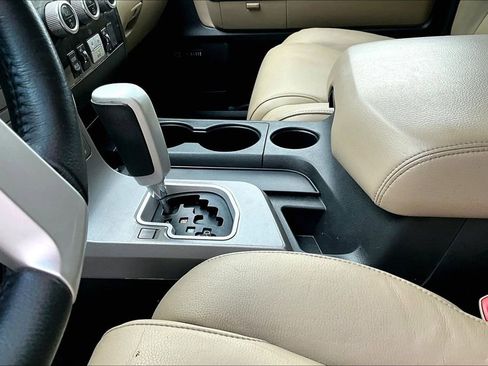 Used 2017 Toyota Sequoia Limited AWD/4WD image 16