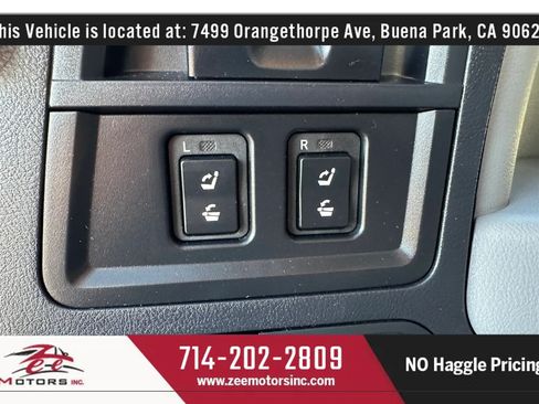 Used 2019 Toyota Sequoia Platinum w/ Carpet Mat Package (TMS) AWD/4WD image 72