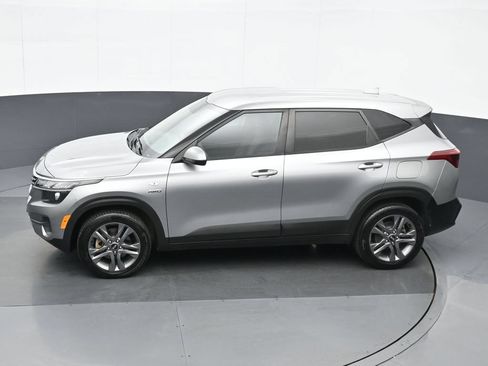 Used 2021 Kia Seltos LX AWD/4WD image 18