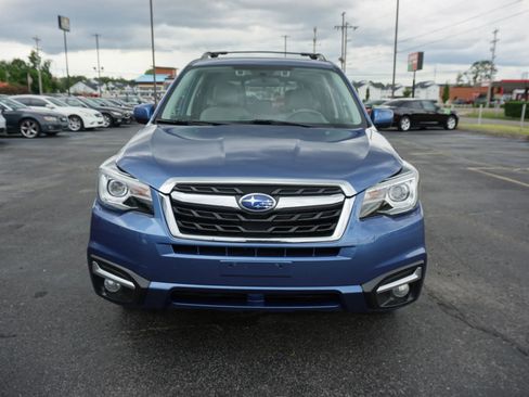 Used 2017 Subaru Forester 2.5i Limited AWD/4WD image 2