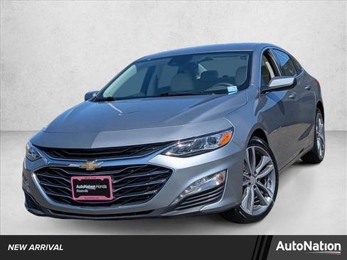Used 2024 Chevrolet Malibu LT FWD image 1