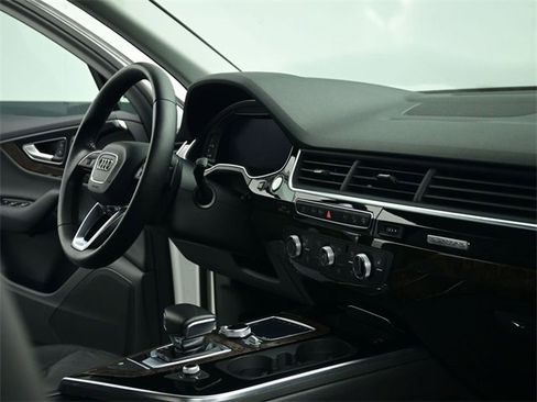 Used 2017 Audi Q7 3.0T Premium Plus image 27