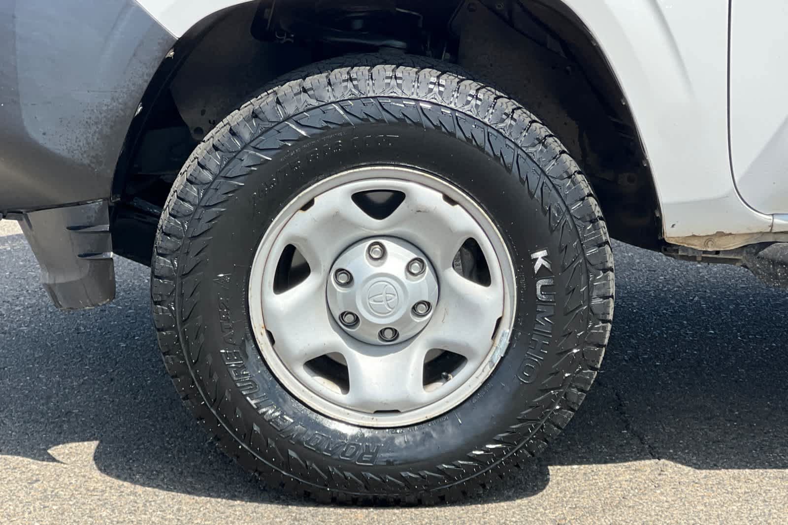 Used 2020 Toyota Tacoma SR RWD image 28