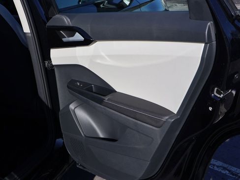 New 2026 Volkswagen Taos S image 17