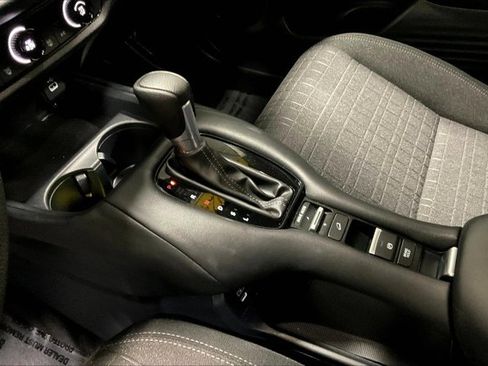 Used 2024 Honda HR-V LX image 17