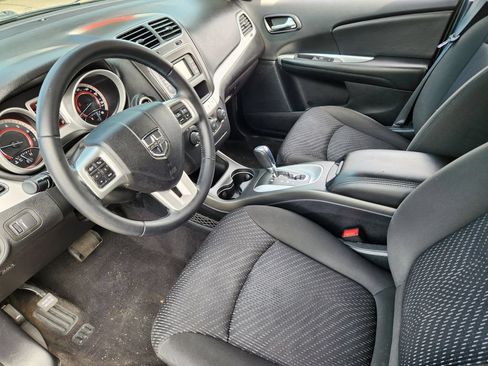 Used 2020 Dodge Journey SE w/ SE Popular Equipment Group FWD image 7