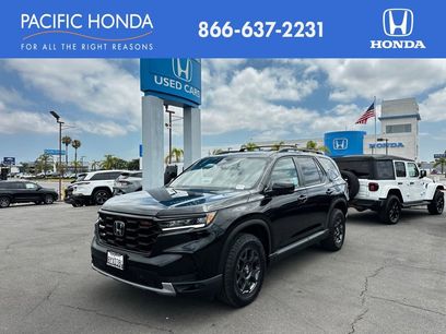 Used 2025 Honda Pilot TrailSport