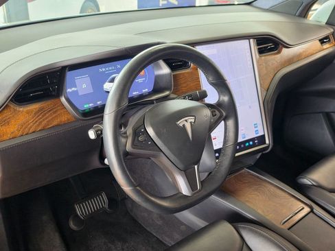 Used 2020 Tesla Model X Long Range AWD/4WD image 13