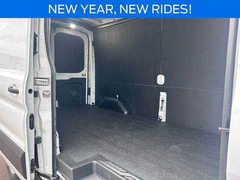 New 2026 Ford Transit 250 148 Medium Roof Extended AWD image 17