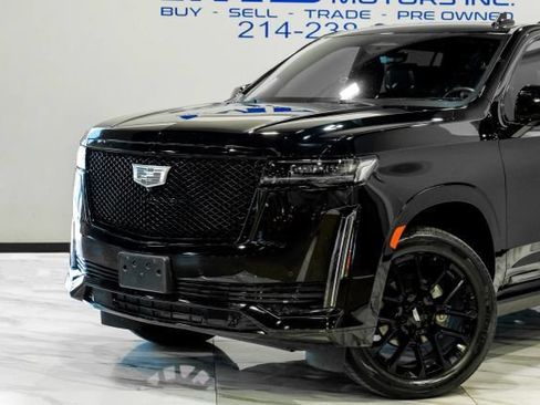 Used 2022 Cadillac Escalade ESV Sport Platinum w/ Heavy-Duty Trailer Package AWD/4WD image 7