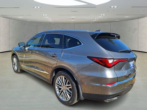 Used 2023 Acura MDX SH-AWD w/ Advance Package image 3